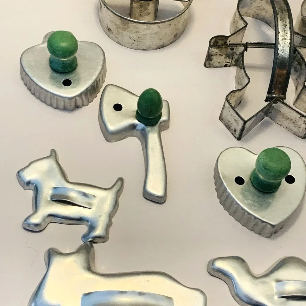 VTG Cookie Cutters LOT Green Handle Country Folk Horse Dog Biscuit Christmas